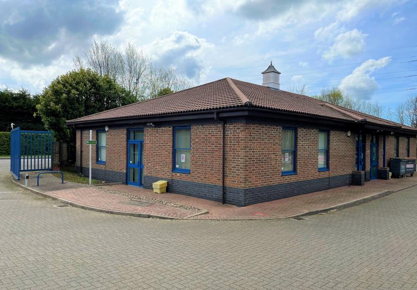 1 The Pavilions, Brighton Road, Pease Pottage, Crawley, West Sussex